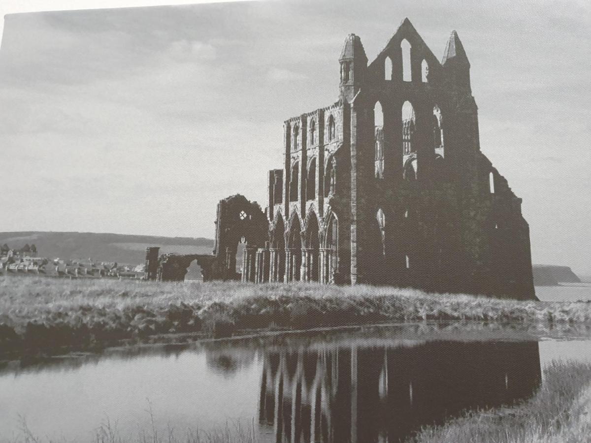 Chartwell Retreat Apartment Whitby Bagian luar foto