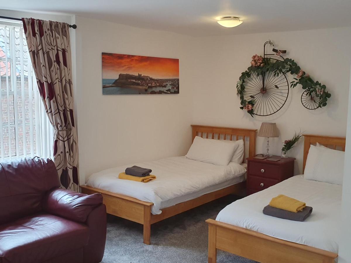 Chartwell Retreat Apartment Whitby Bagian luar foto